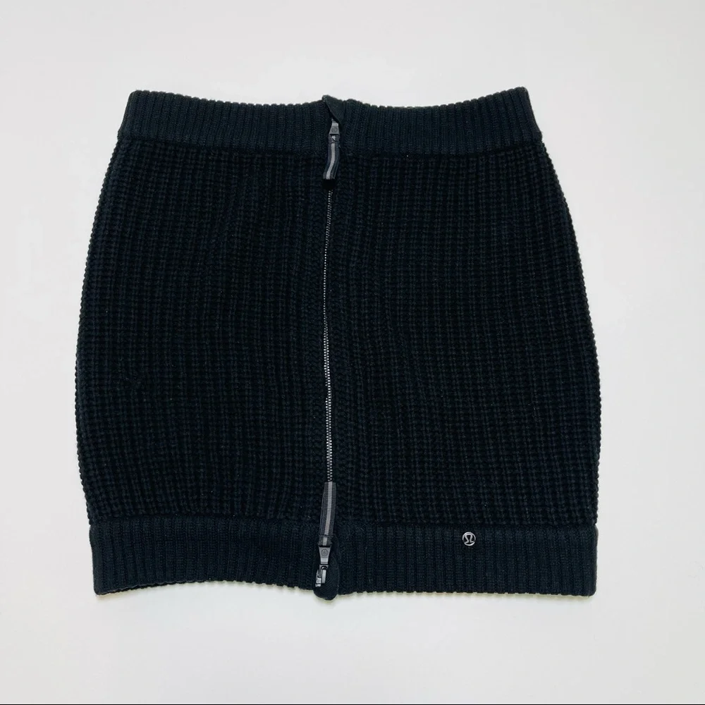 Lululemon Falling Freely Neck Warmer Scarf Knit Zip Up Black OS